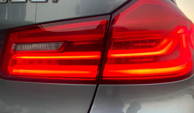 Bmw 5 Series Saloon – 520i M Sport 4dr full